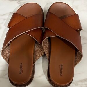 Sonoma Women's Tan Cross-Strap Sandals